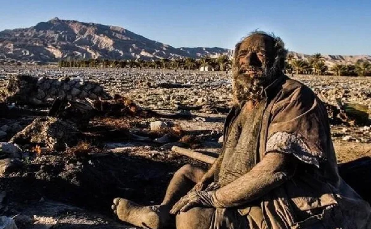 El hombre más sucio del mundo fallece a los 94 años
