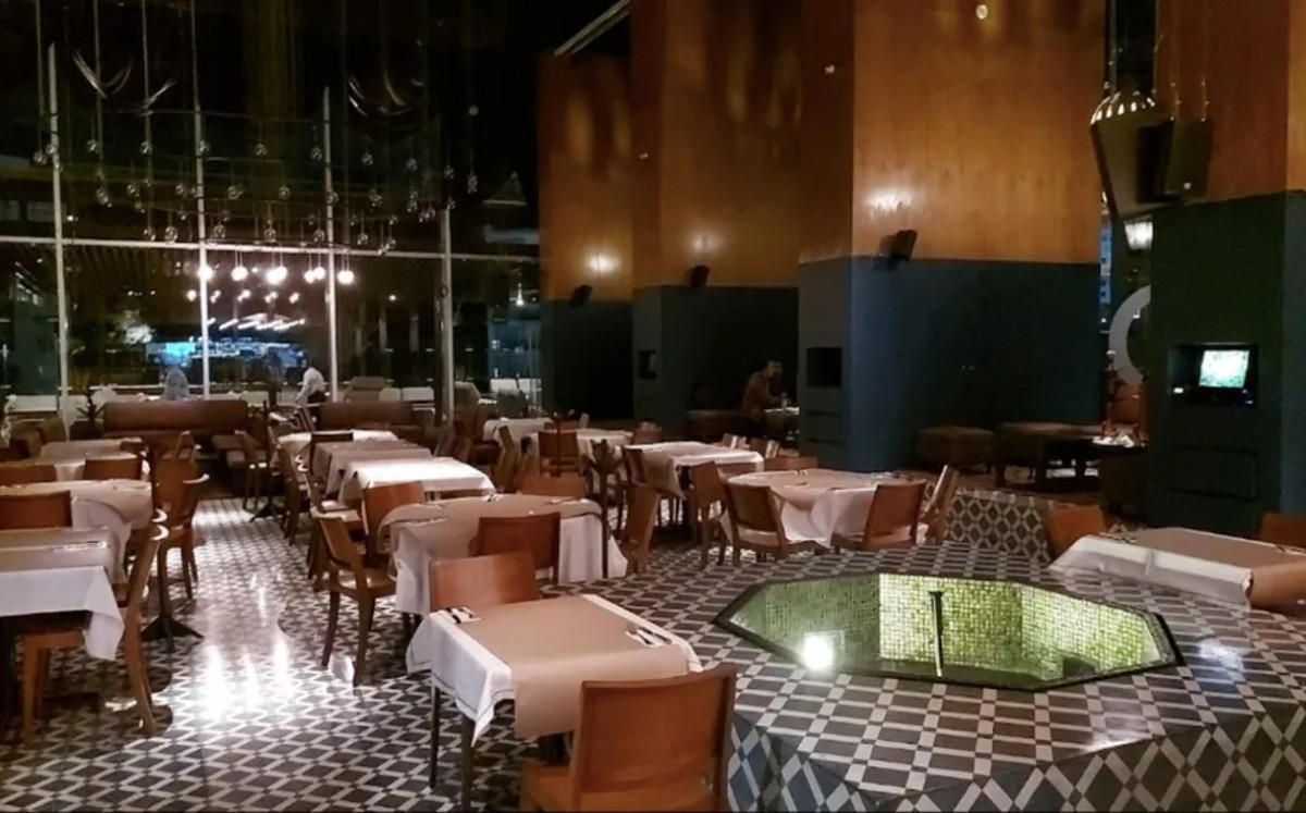 Drogan a joven en bar Hookah de Santa Fe / Especial
