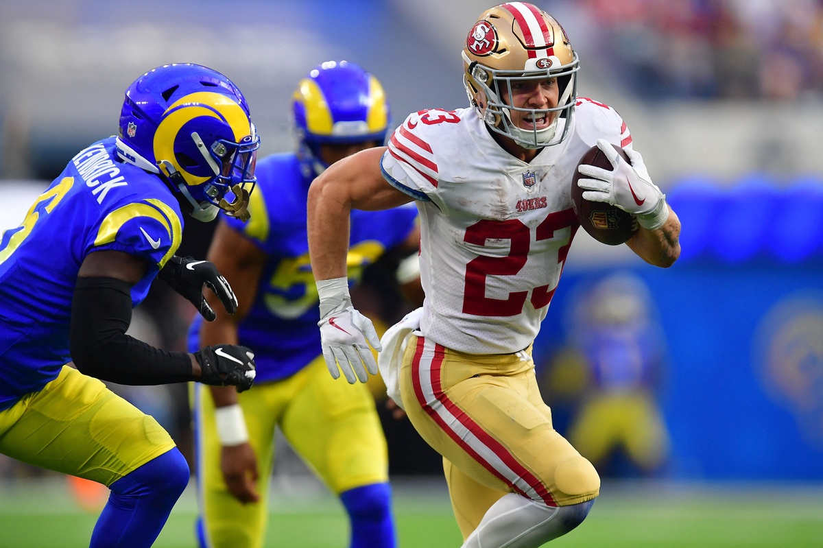Los Rams acabaron la segunda mitad sin anotar puntos y los 49ers sentenciaron con el segundo pase de touchdown de Garoppolo.