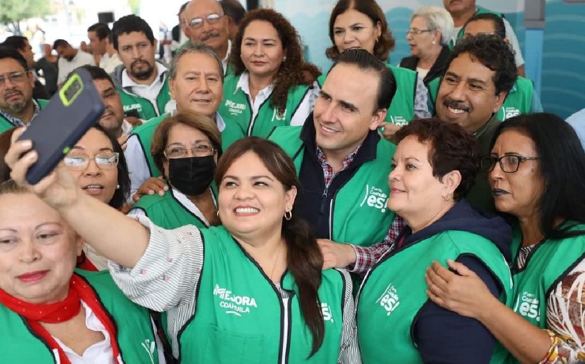 Manolo lleva obra que solucionará abasto de agua en Nueva Rosita