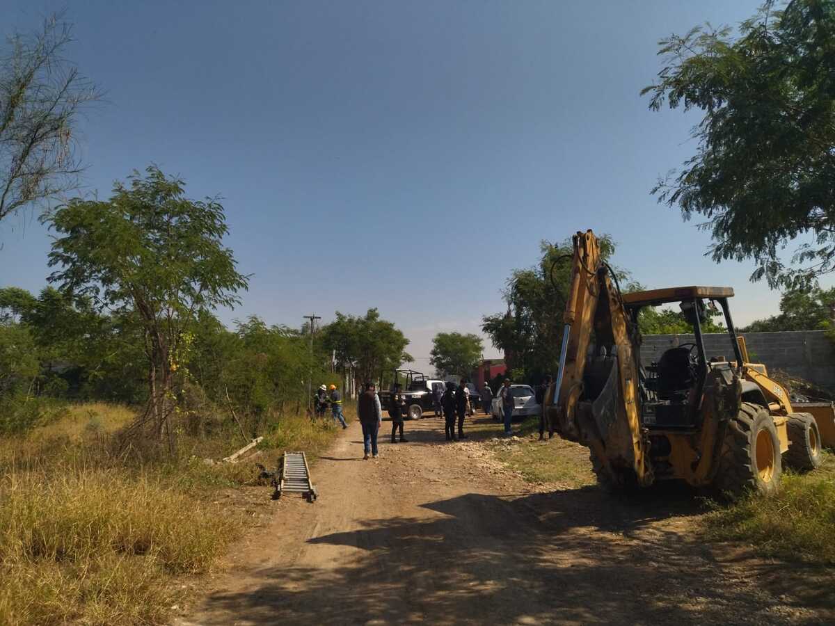 Fomerrey entra con maquinaria a predio para derribar obstrucciones / Sandra González