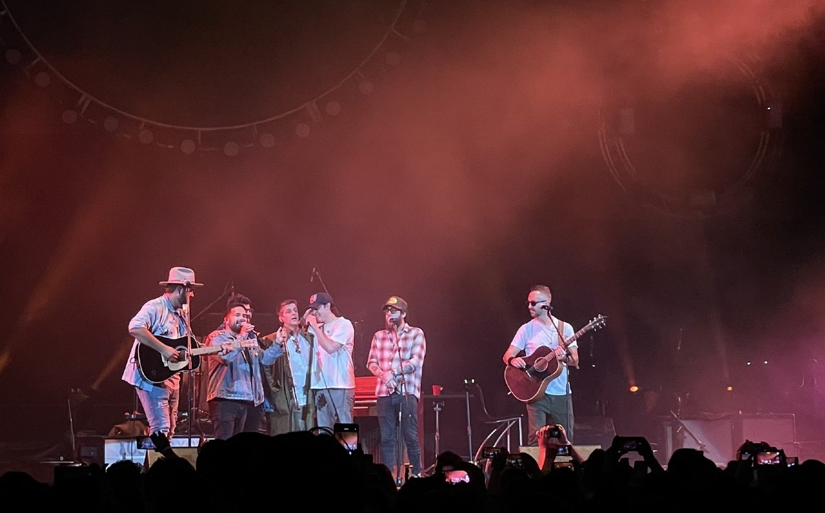 Los Claxons celebran 18 años de carrera con su gente en Monterrey. | Twitter: @AaroonQDL