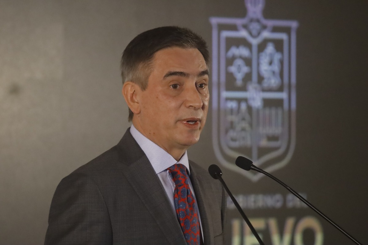 | Jorge López