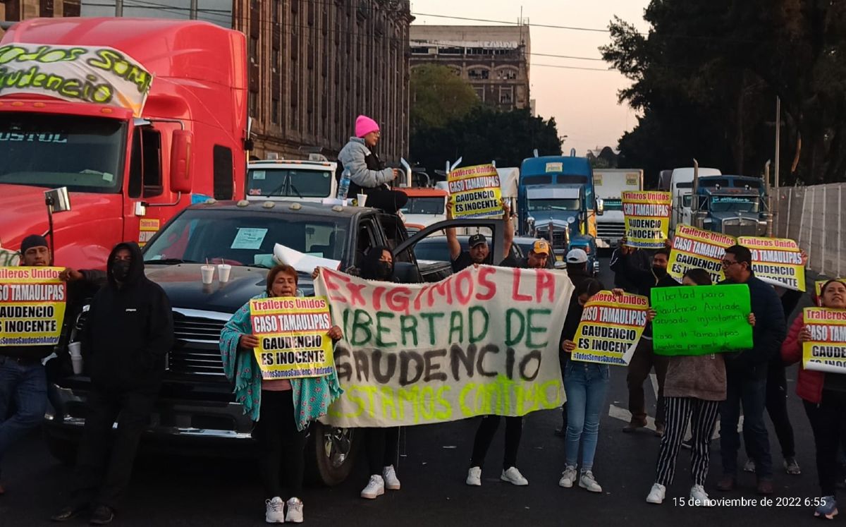 Bloqueo traileros CdMx / César Velázquez