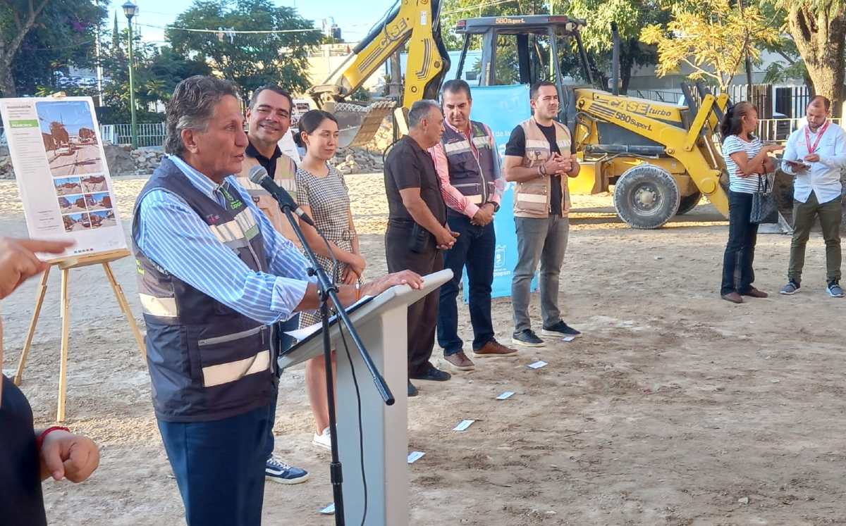 Rehabilitación en San Juan de Ocotán / Roberto Hurtado
