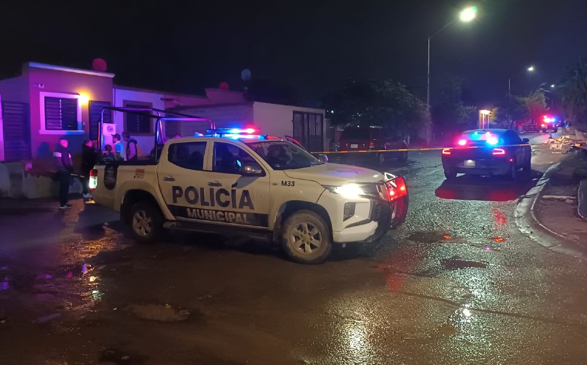 Ataque a balazos en Pesquería deja 2 muertos y una mujer herida. | Israel Santacruz