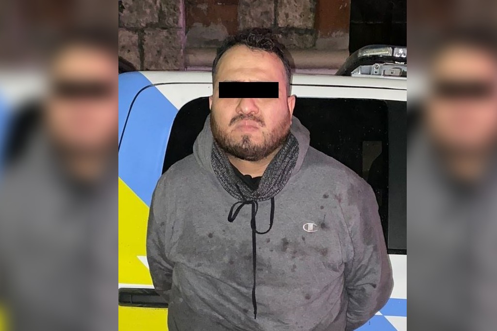 Detienen a hombre tras asaltar taxi en el centro de Monterrey / Cortesía
