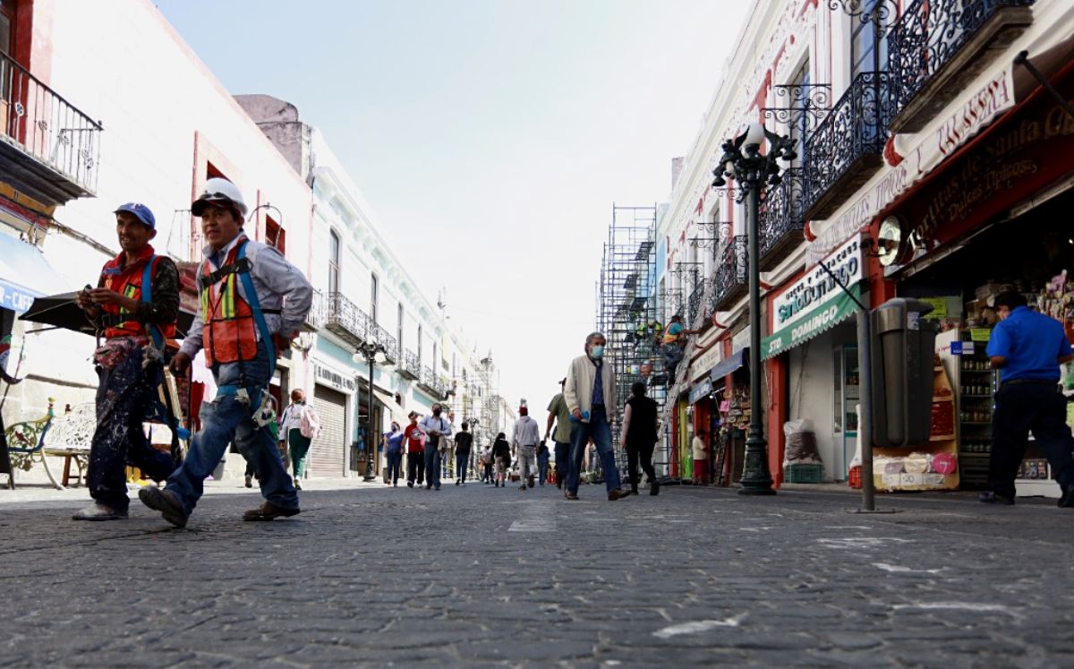 Vista de la calle 6 oriente en Puebla / Andrés Lobato
