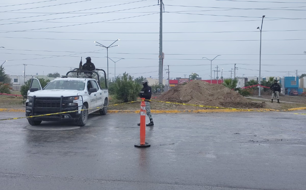 Hallan toma clandestina de combustible en Apodaca. | Agustín Martínez