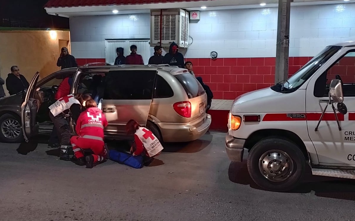 Menor lesionado tras ser arrollado en su motocicleta en Torreón