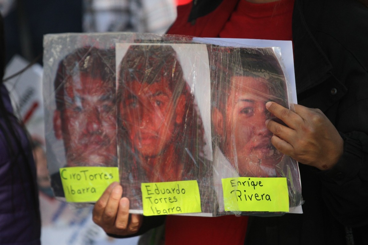 La peregrinación salió a las 10:45 de la mañana de la Plaza La Purísima, hacia la Basílica de Guadalupe. | Jorge López