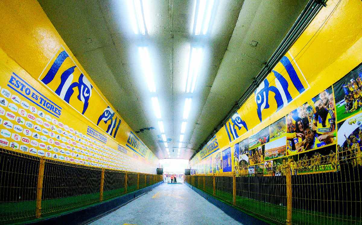 Tunel del Estadio Universitario / Mexsport