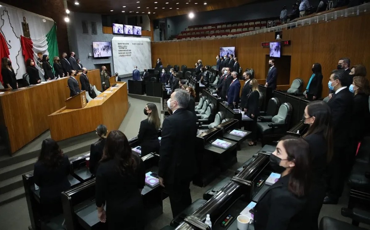 Interpondrán controversia contra 10% de aumento presupuestal a municipios de NL
