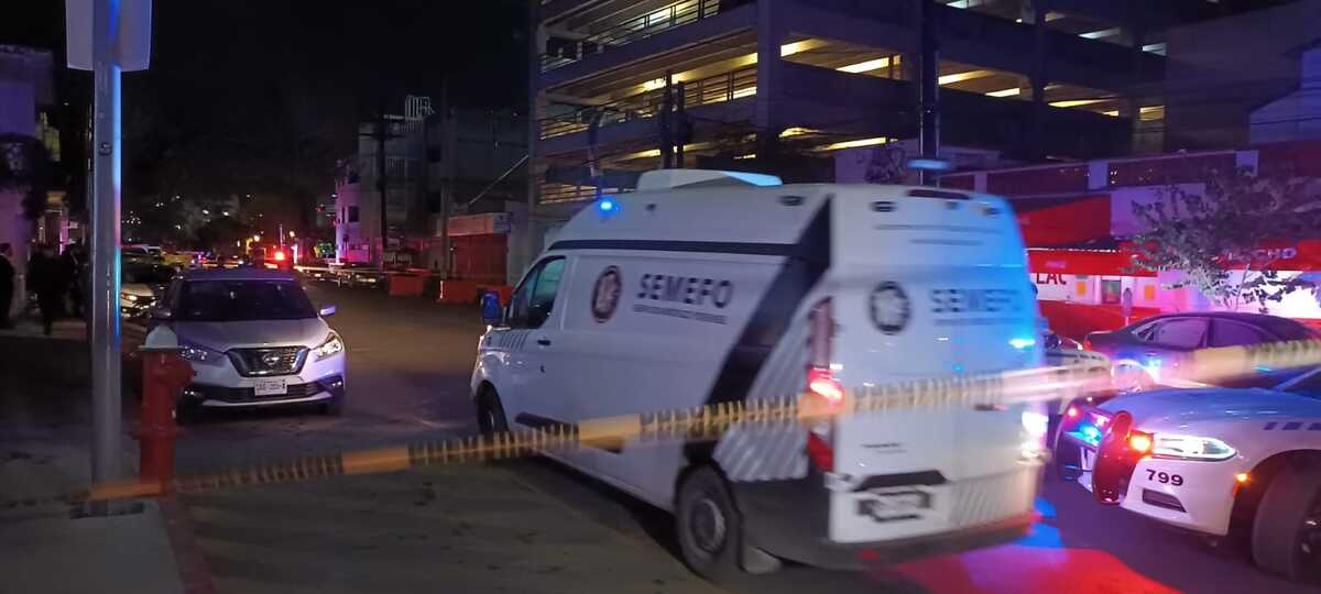 Investigan muerte de hombre en el Centro de Monterrey / Cynthia Pardo
