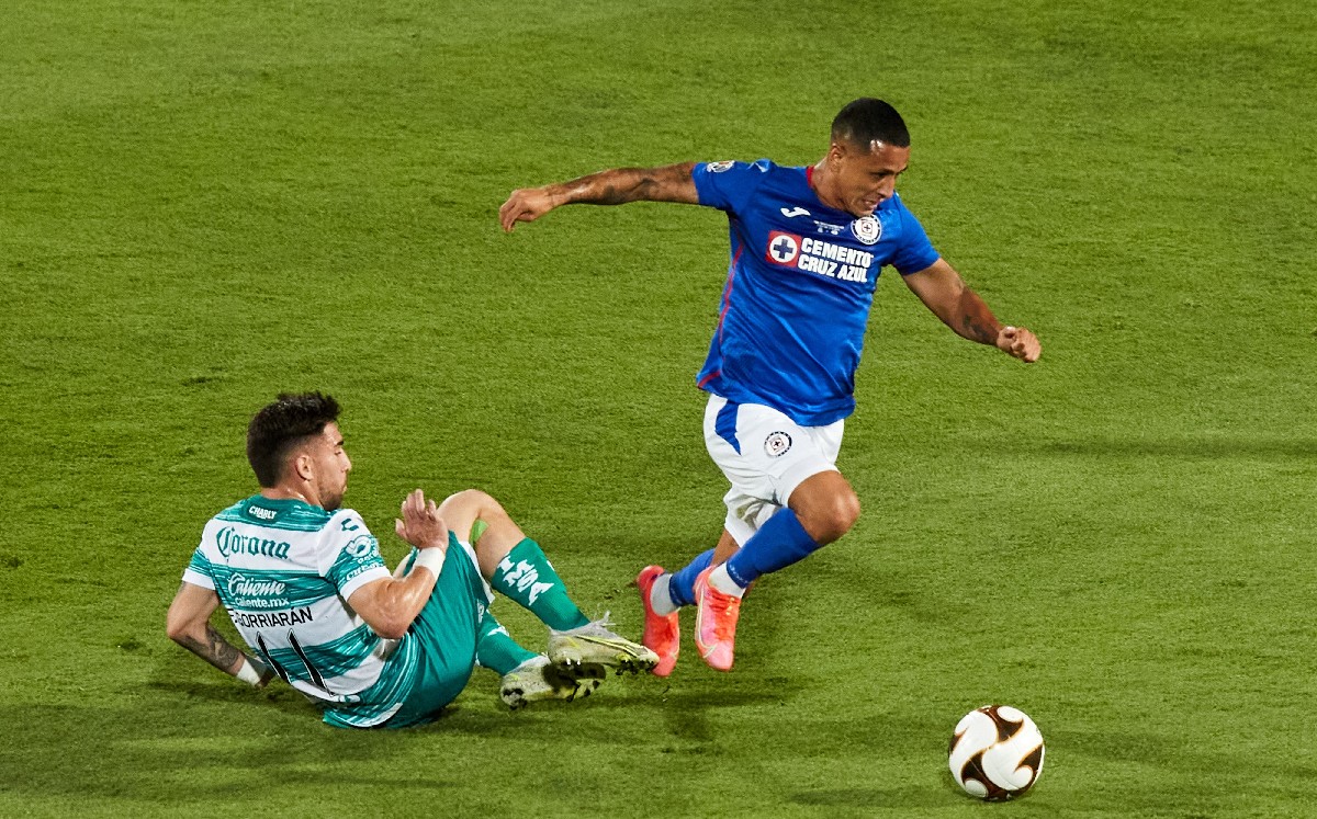 Fernando Gorriarán. El error que dejó a Santos queriendo ser campeón | Foto: Mexsport