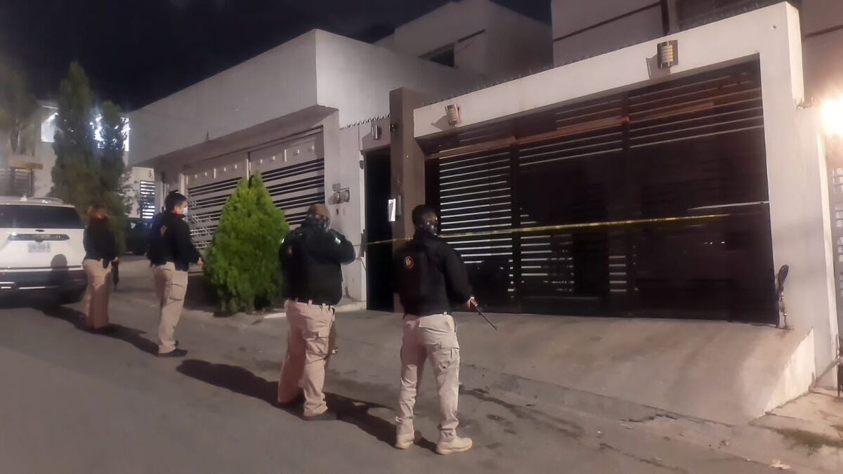 Las autoridades desplegaron el operativo en la calle Dalia de la colonia Misión de Santa Catarina. | Cortesía