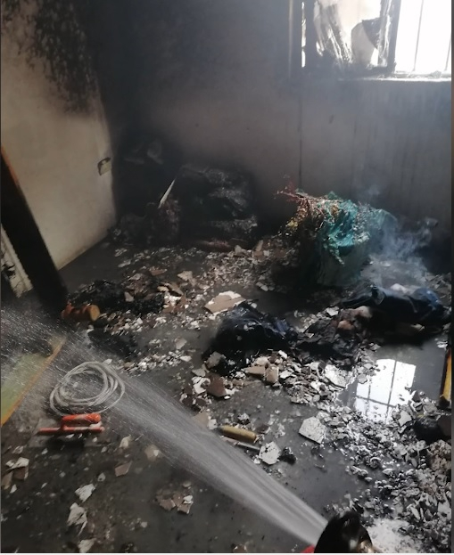 El incendio se registró en una vivienda ubicada entre las calles Santa María y San Alberto de la colonia Santa Fe.