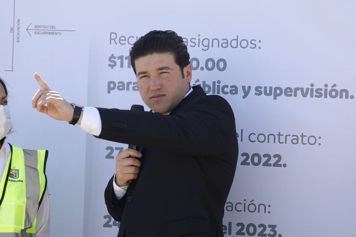 Se informó que se cambiarán todos los capiteles de la Línea 2. | Jorge López