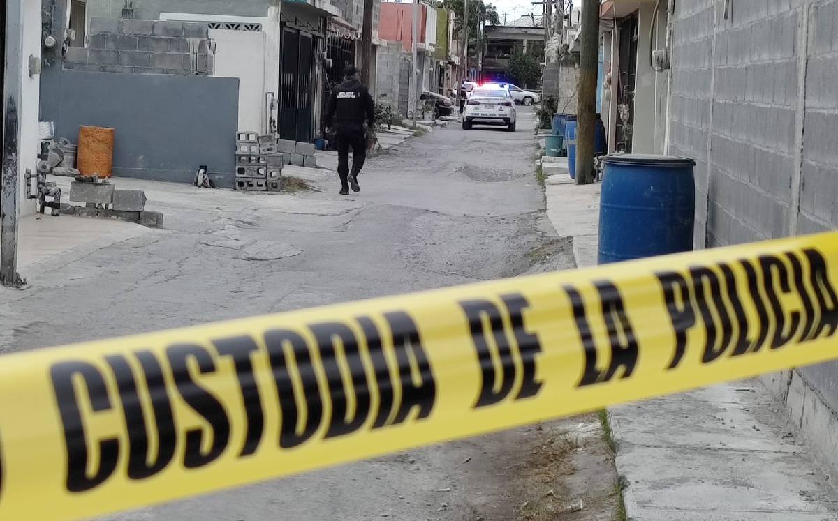 Joven es asesinado a balazos en la colonia Blas Chumacero, en San Nicolás. | Agustín Martínez