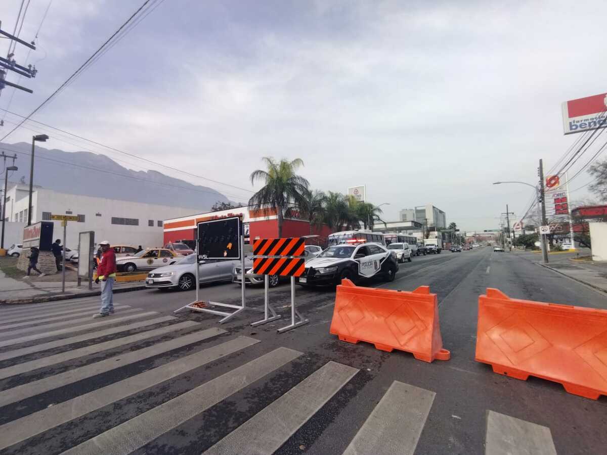 La avenida Vasconcelos está cerrada desde General Naranjo hasta Corregidora. | Sandra González