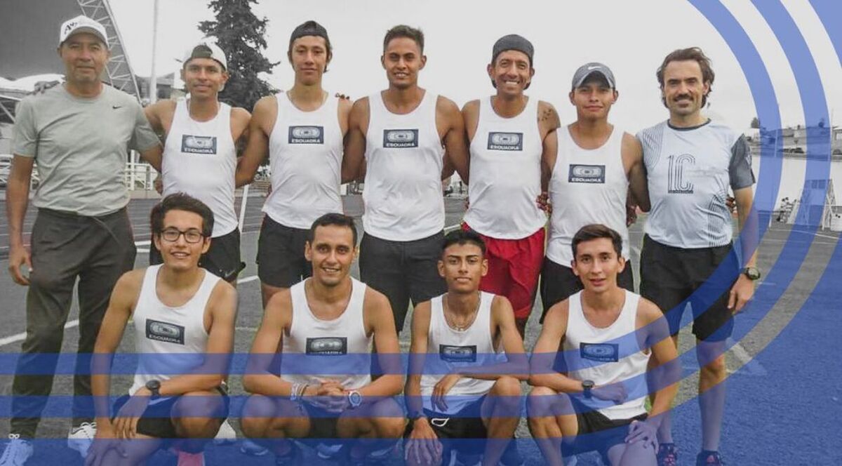 El equipo profesional de atletismo ‘Escuadra’ / @escuadra42kmx