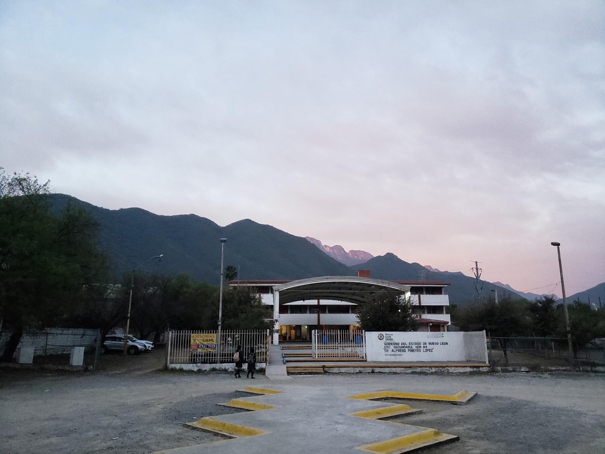 Un video revela los pormenores del altercado a las afueras del plantel educativo. | Cortesía