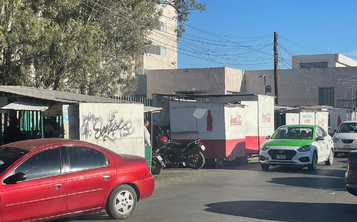 Denuncian problemática con indigentes en clínica del imss en Durango