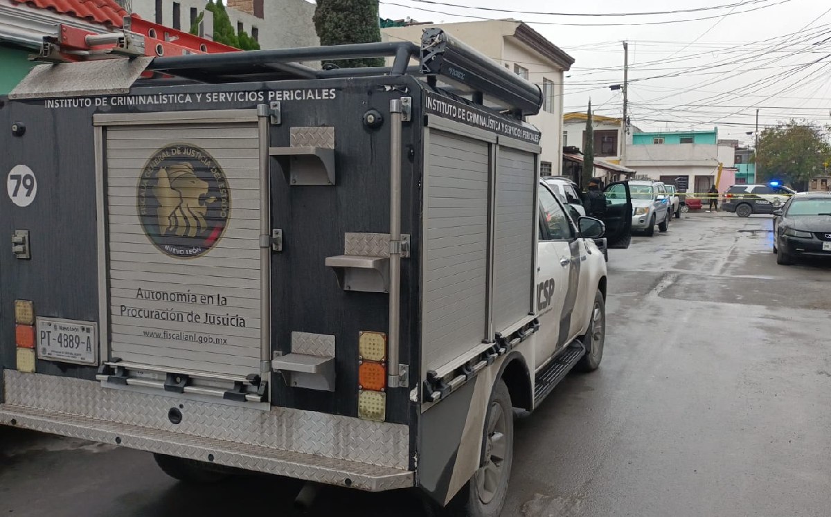 Obrero se niega a ser asaltado y lo atacan afuera de primaria en Monterrey | Fabricio Gallegos
