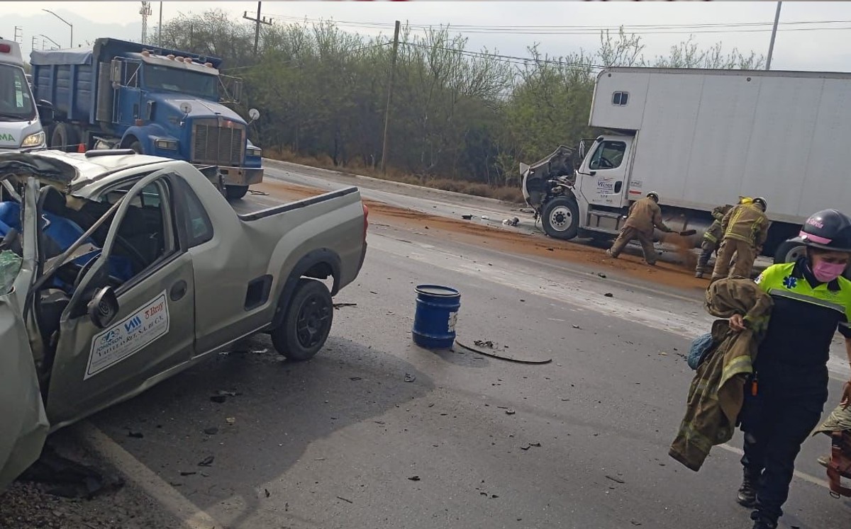 Accidente en la carretera a García deja un muerto. | Martín Ocañas