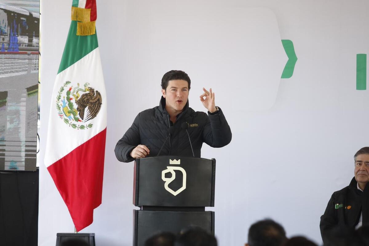 El gobernador durante el evento para inaugurar la construcción de la Línea 6 del Metro. | Jorge López