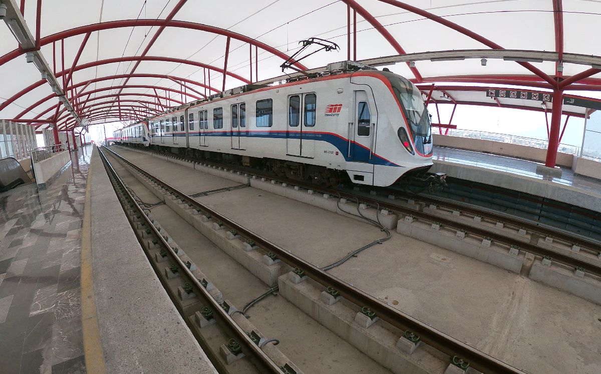 Metro en Nuevo León | Roberto Alanis