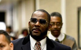 La Fiscalía de Estados Unidos señaló que pide 25 años más de cárcel para el cantante R. Kelly.