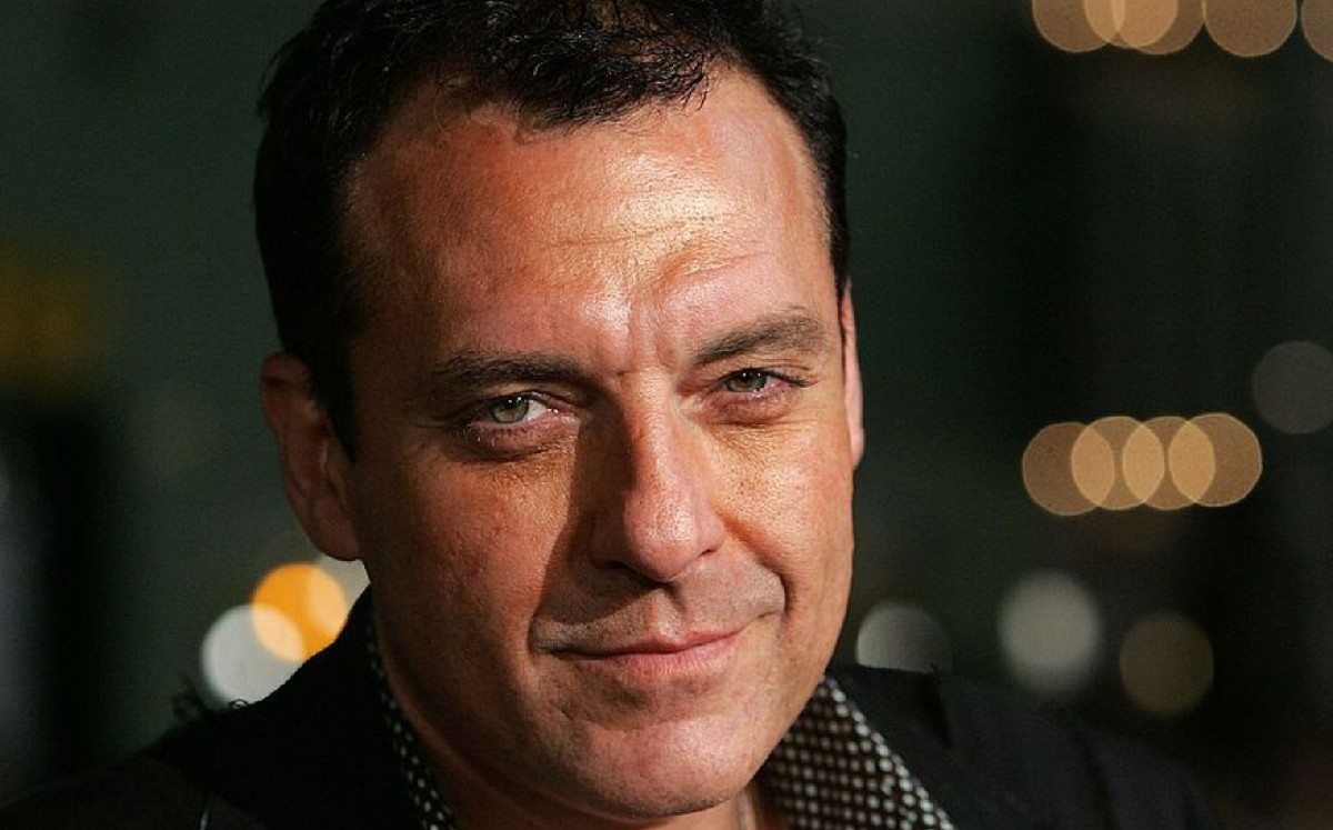 El actor de 61 años sufrió el aneurisma el sábado en su casa.