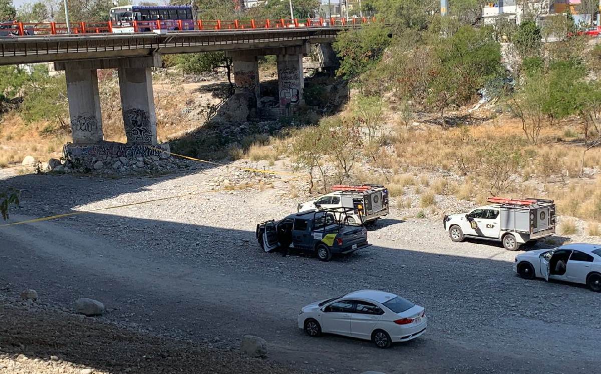 Hallan el cuerpo de una joven en el lecho del río Santa Catarina | Martín Ocañas