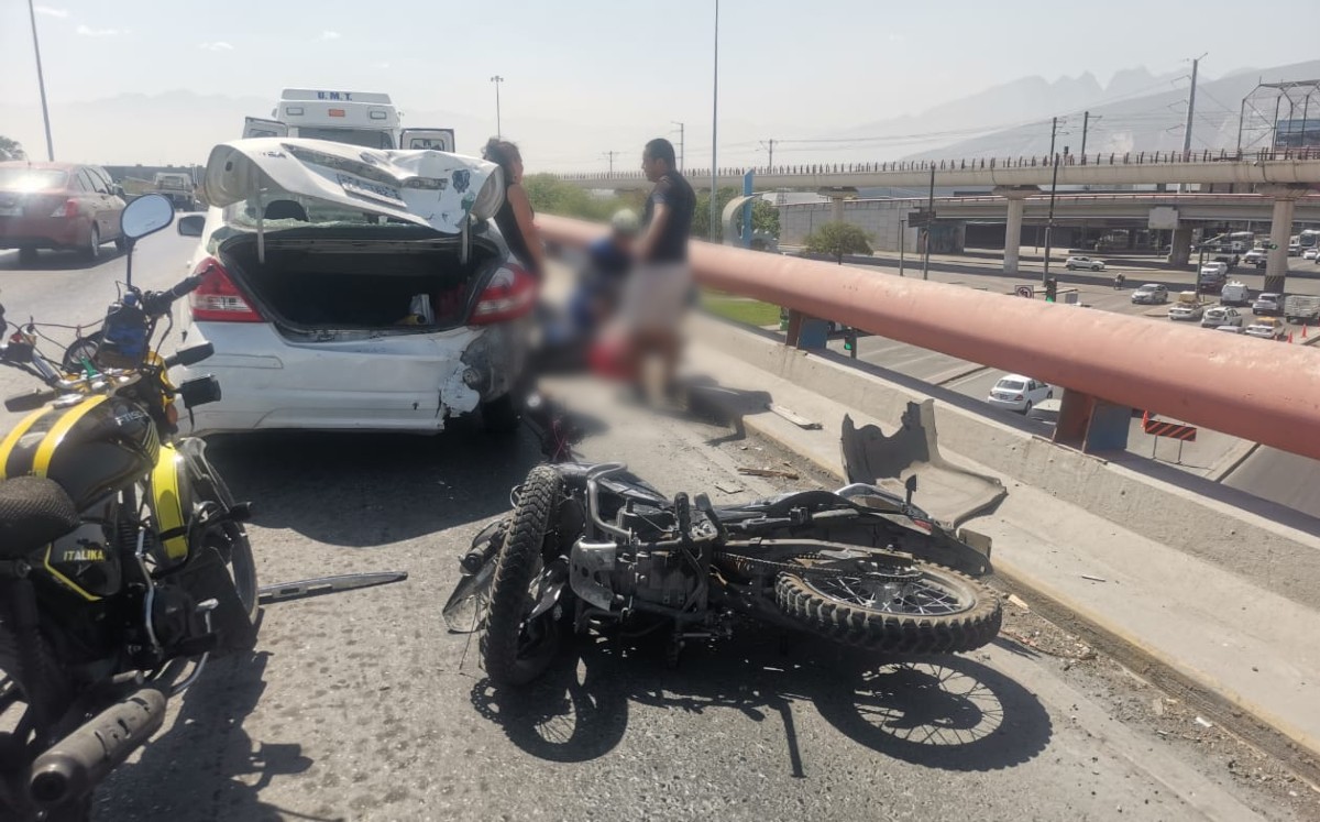 Accidente en avenida Universidad en San Nicolás | Francisco Zúñiga Esquivel