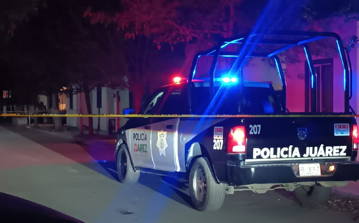 Hombre es asesinado a balazos en una casa en Juárez. | Israel Santacruz
