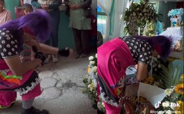 Tiktok, payaso en funeral de niño, funeral de niño, video de payaso