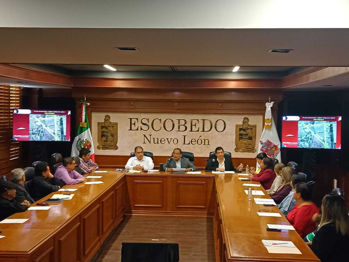 Sesión de Cabildo en Escobedo encabezada por el alcalde. | José Luis Marroquín