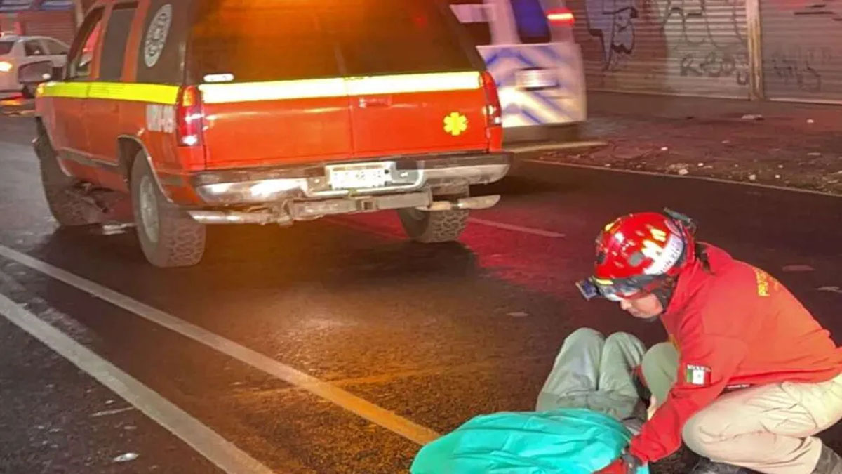 Hombre es atropellado al intentar cruzar la avenida Gonzalitos