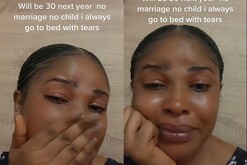 “Tendré 30 años el año que viene sin matrimonio sin hijos siempre me voy a la cama con lágrimas”, se lee en el viral clip