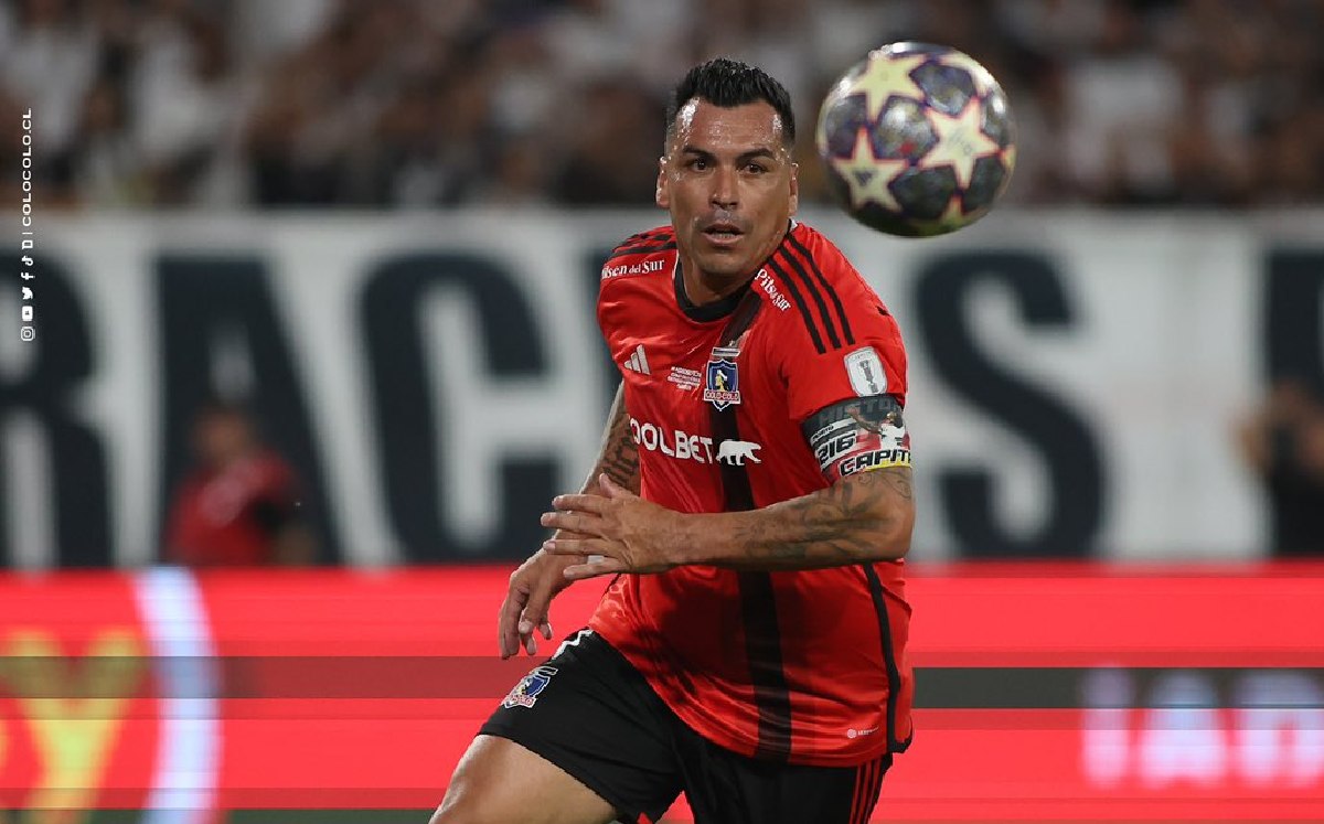 Esteban Paredes / Colo Colo