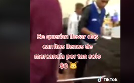 Mujeres intentan llevarse productos en cero pesos de tienda comercial.