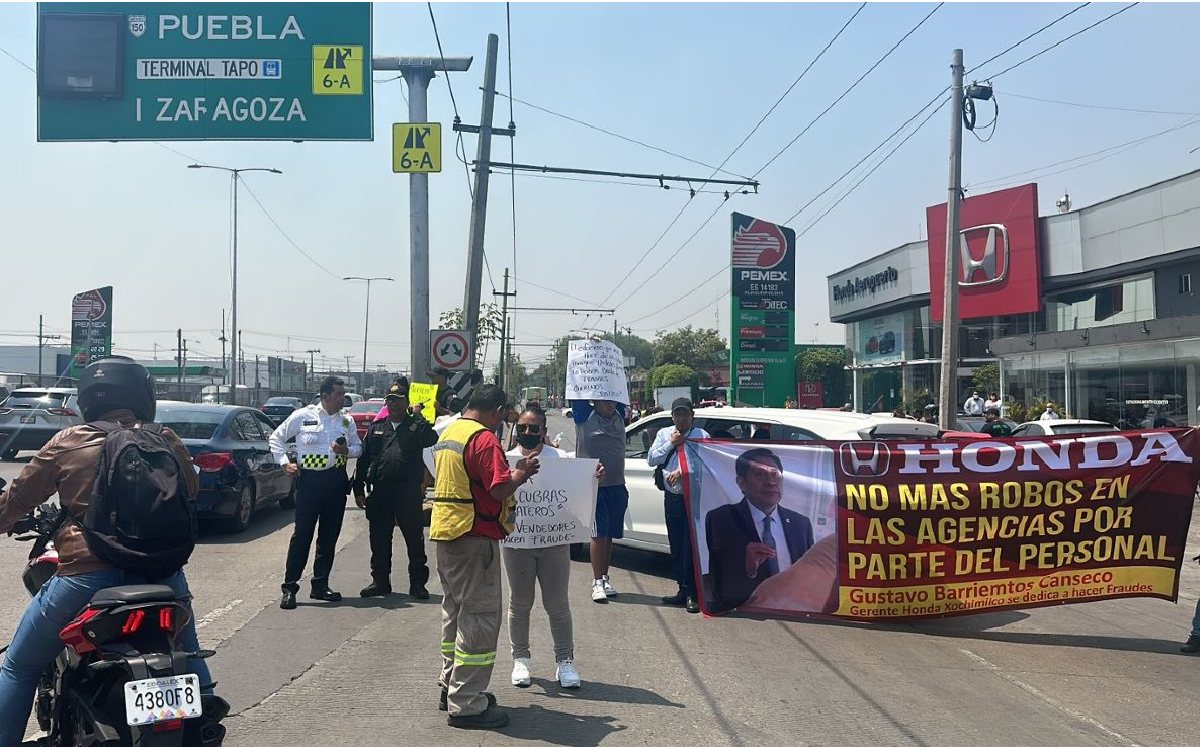 Los afectados bloquearon Circuito Interior a la altura de la calle Norte 9 /Ramón Ramírez