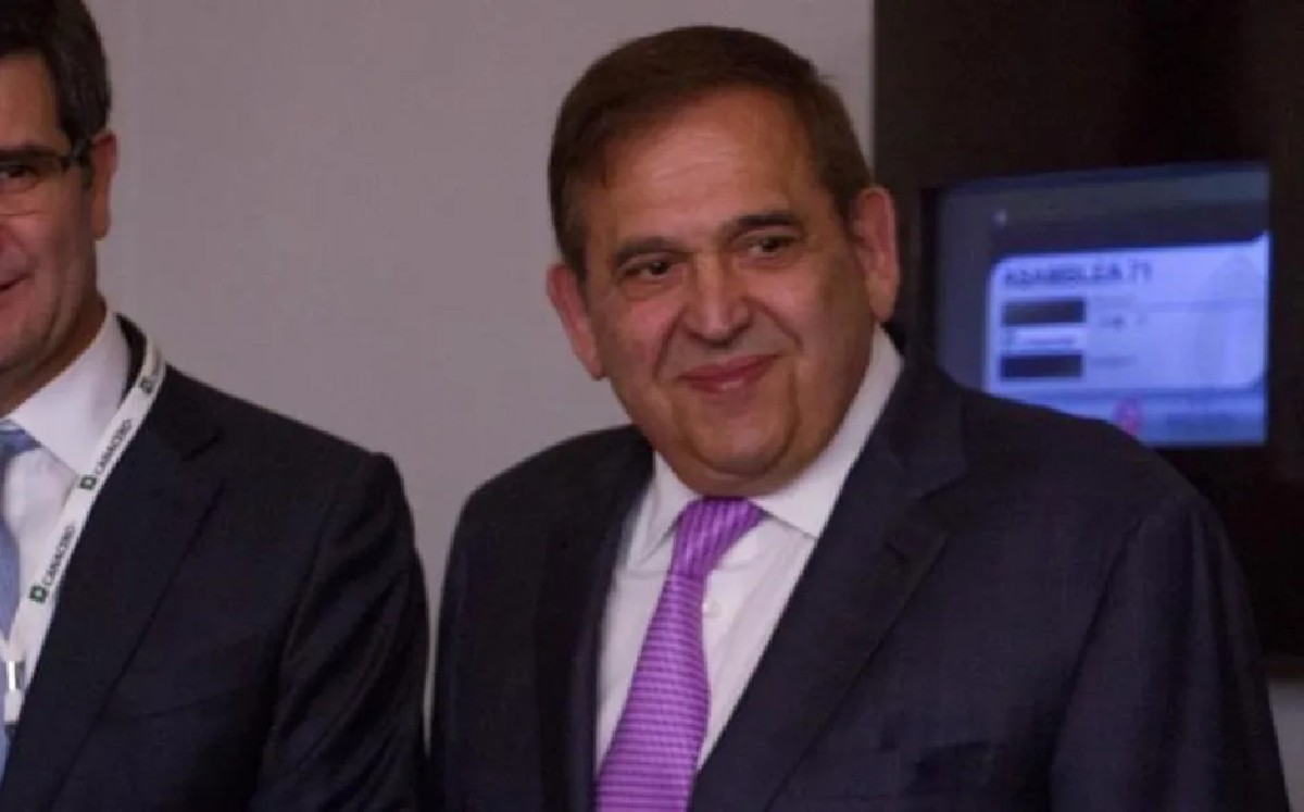 Alonso Ancira renuncia al consejo de AHMSA