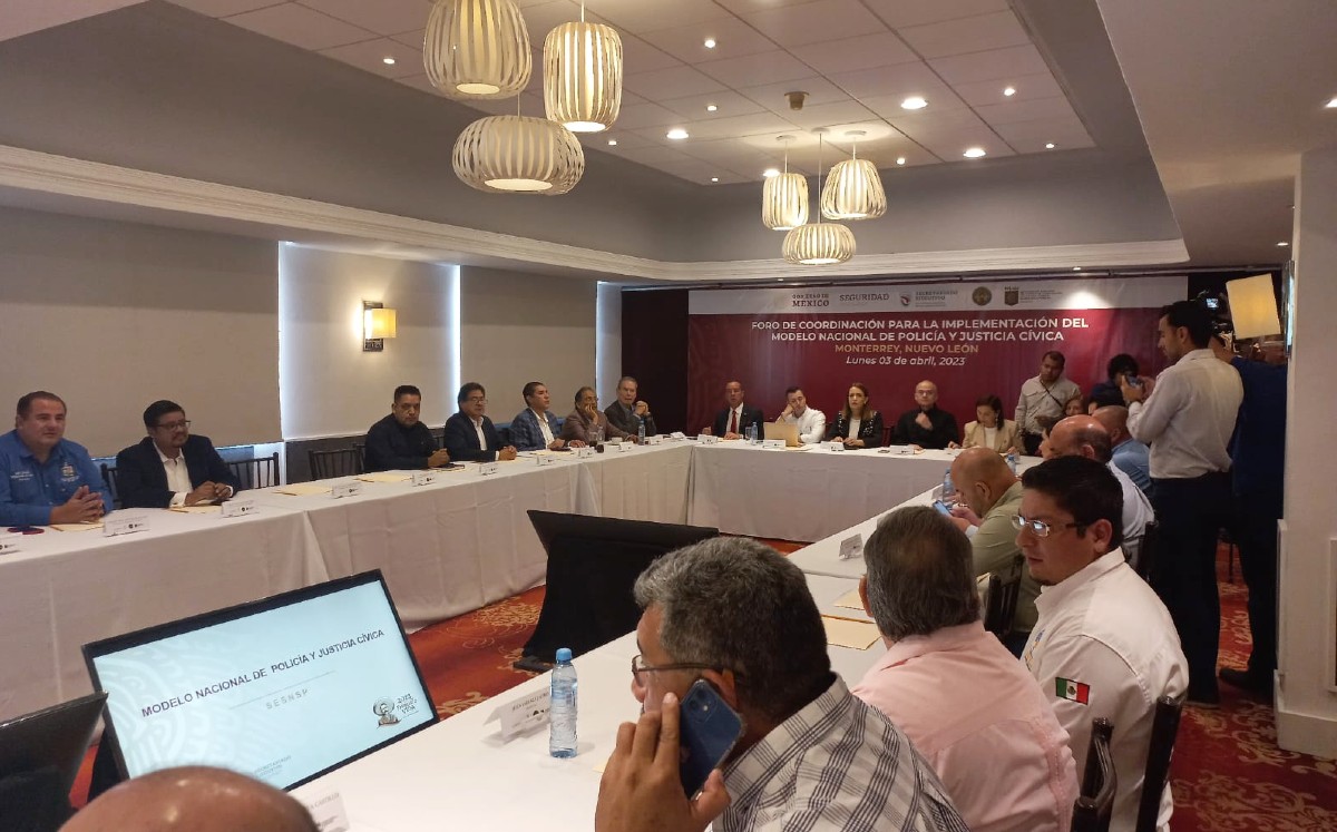 Alcaldes se reúnen con funcionarios federales en Nuevo León. | José Luis Marroquín