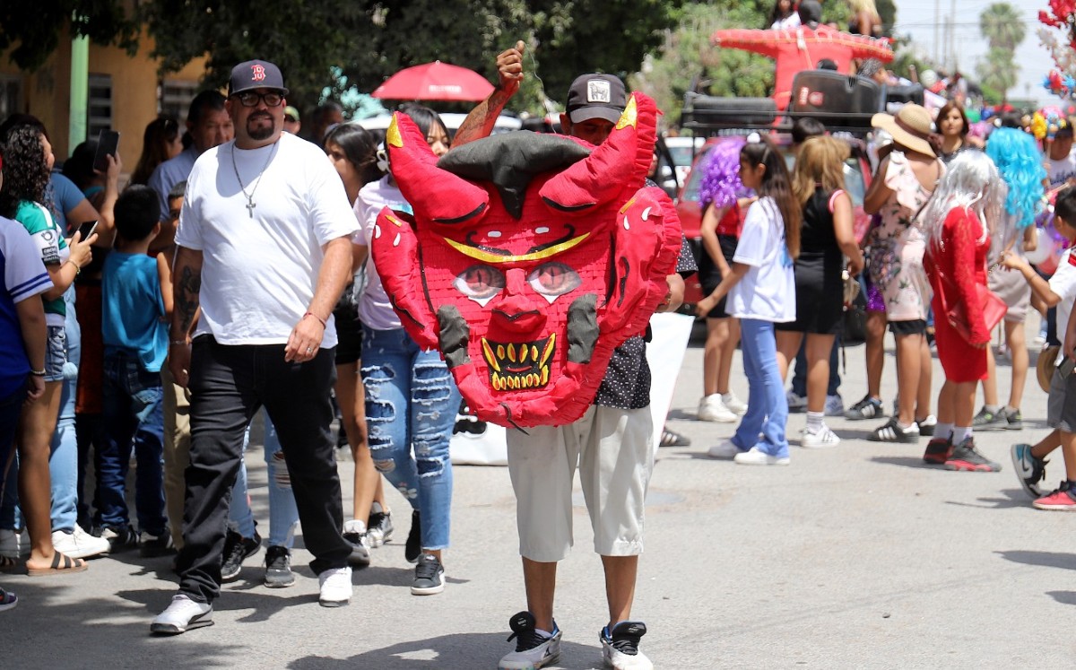 Festival Trincheras. Quema de Judas reúne a 15 mil laguneros