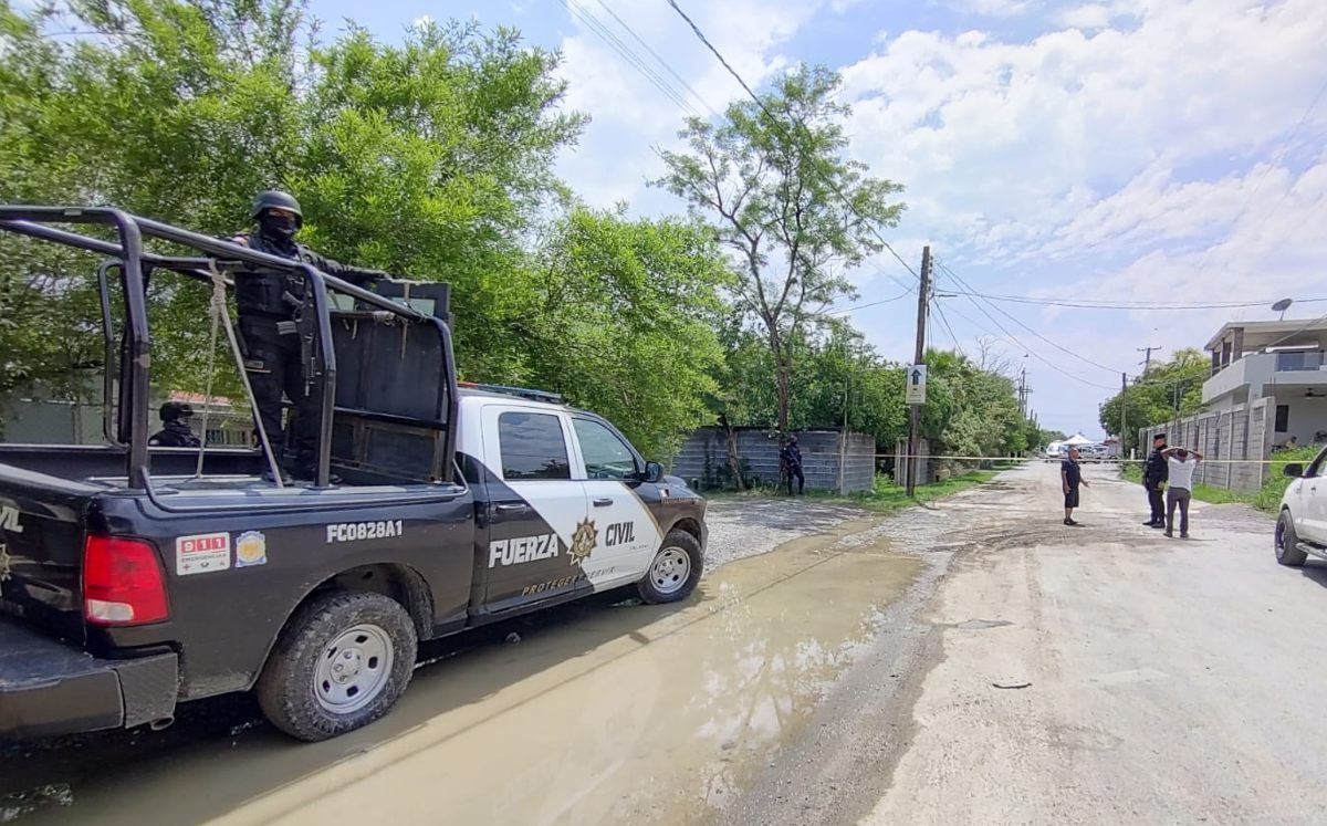 Hallan a hombre muerto dentro de tractocamión en Montemorelos, NL | Especial
