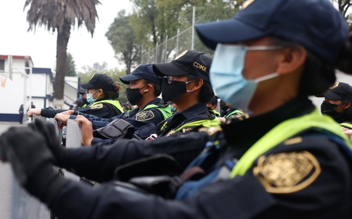Buscan prestaciones para mujeres policías embarazadas / Especial