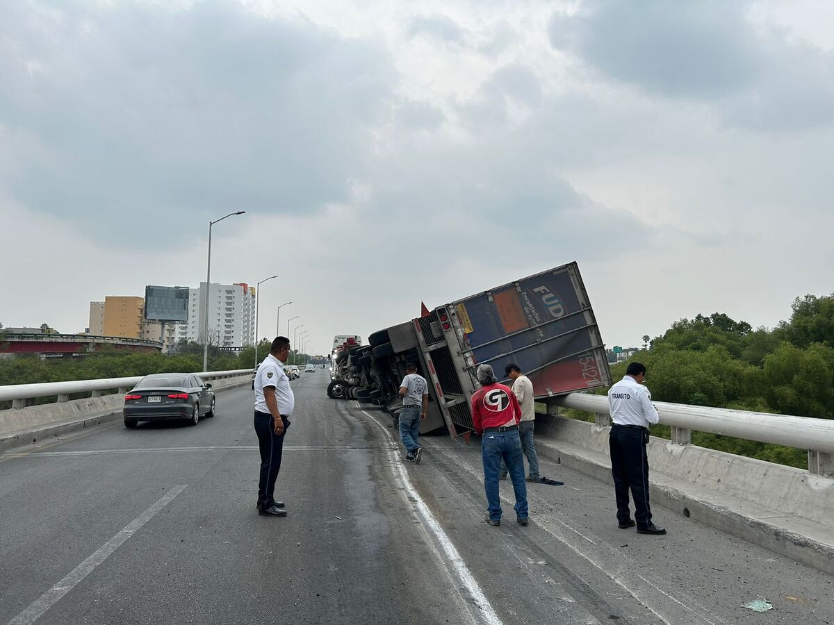 El accidente ocurrió a la altura del bulevar Miguel de la Madrid. | Pedro Delgado