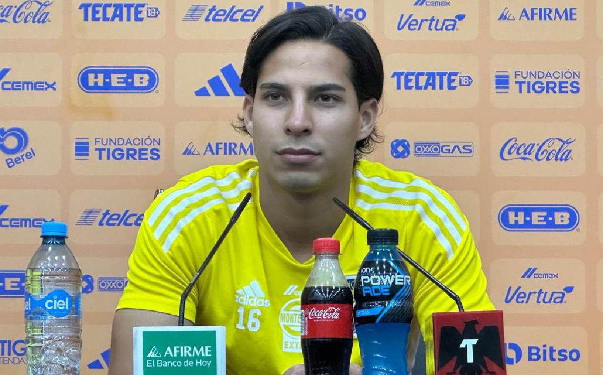 Diego Lainez / Roberto Flores